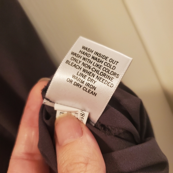 Banana Republic draped grey top - Picture 3 of 9